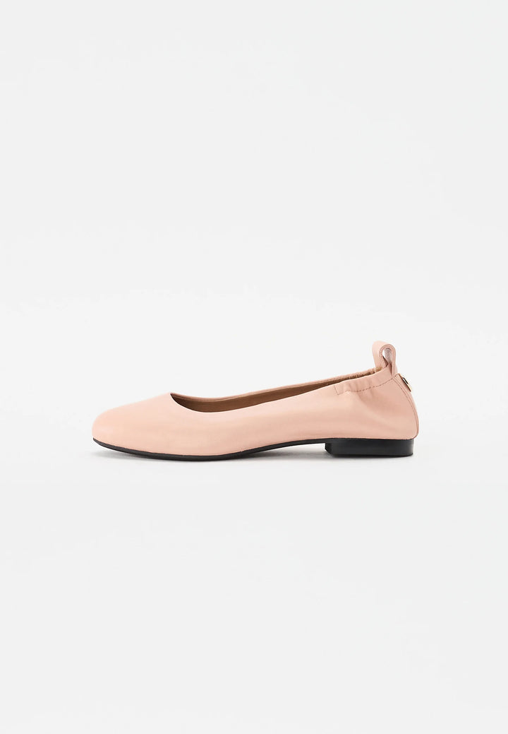 BOSS Ballet Pumps - بوس - حذاء باليه مسطح