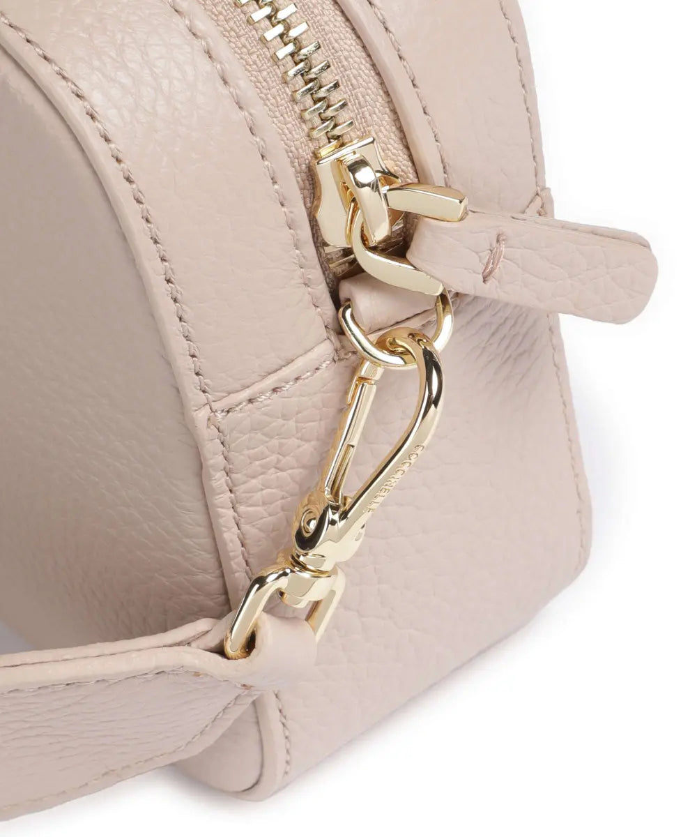 Coccinelle - Coccinelle Tebe Grained Leather Crossbody Bag - كوتشينيل - حقيبة كروس بودي كوتشينيل تيبي من الجلد المحبب
