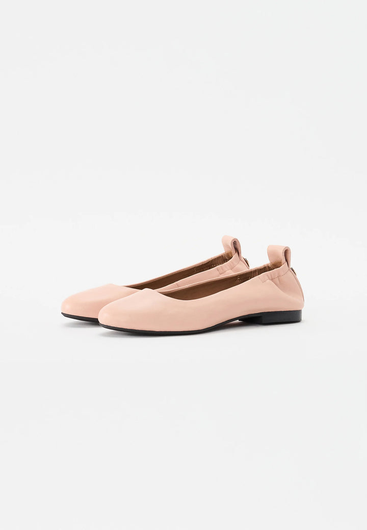 BOSS Ballet Pumps - بوس - حذاء باليه مسطح
