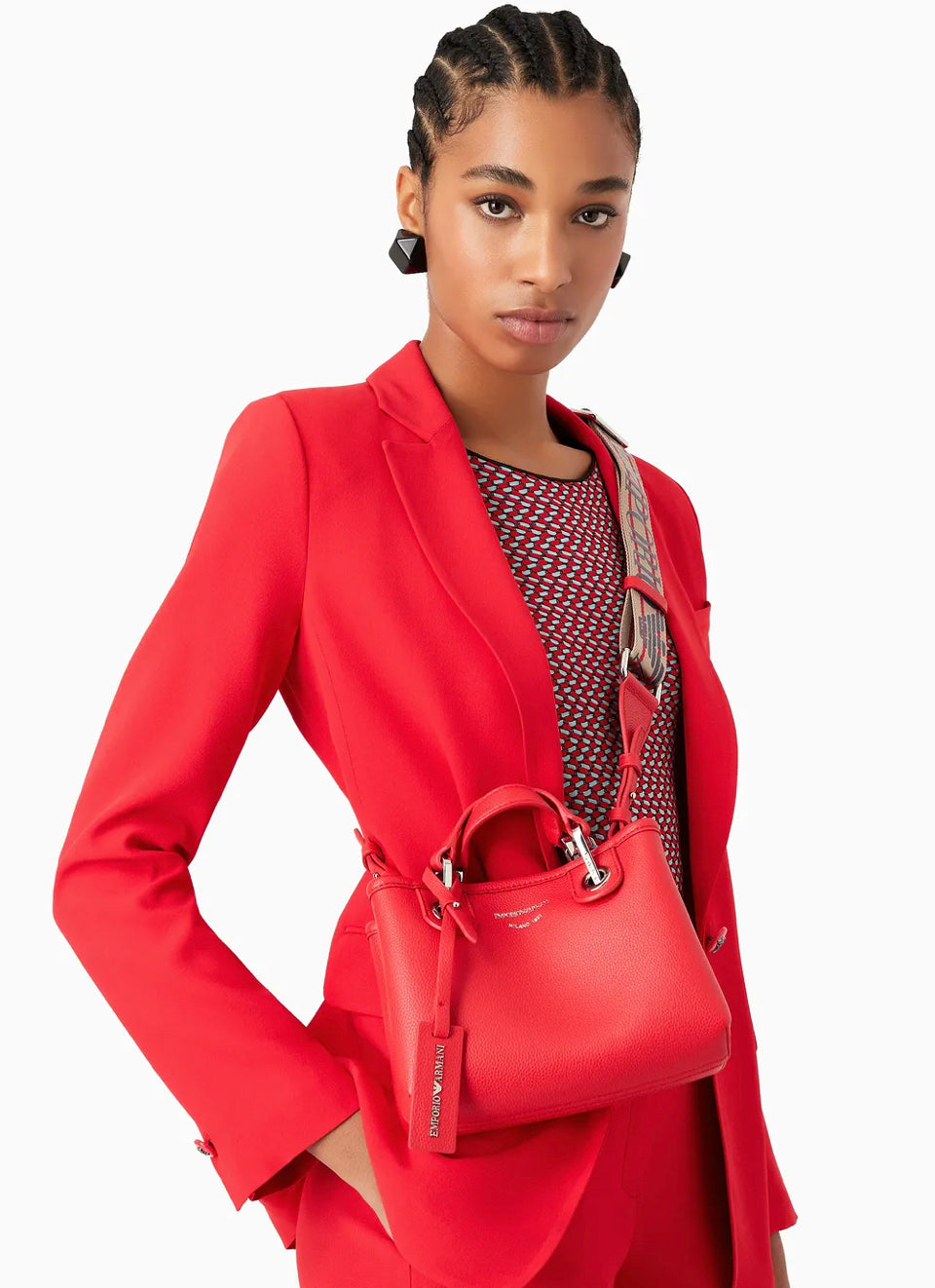 Emporio Armani Small MyEA shopper red bag with deer print - إمبوريو أرماني حقيبة تسوق MyEA صغيرة حمراء بطبعة الغزال