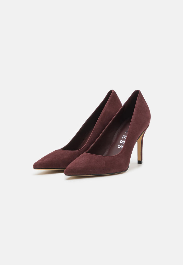 Guess - Women's Burgundy Suede Pointed Toe Pumps - جيس - حذاء نسائي بكعب مدبب من الشمواه العنابي
