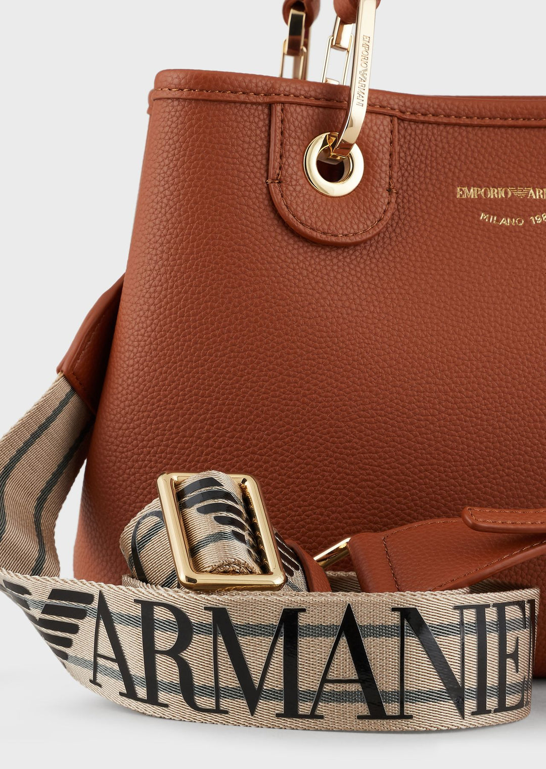 Emporio Armani SMALL MYEA SHOPPER BAG WITH DEER PRINT حقيبة تسوق إمبوريو أرماني صغيرة MYEA بطبعة غزال