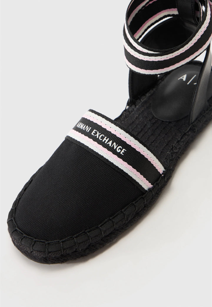 Armani Exchange
Espadrilles - black- أرماني إكستشينج
أحذية إسبادريل – أسود