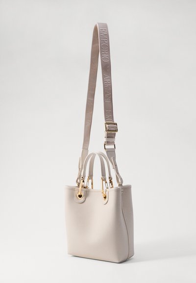 Emporio Armani VERTICAL Handbag - إمبوريو أرماني حقيبة يد عمودية