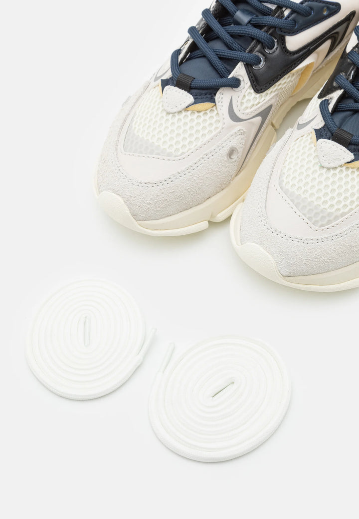 Lacoste Logo-Print Panelled Sneakers | White - لاكوست - حذاء رياضي بألواح وشعار مطبوع باللون الأبيض