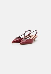 Guess JESSON - Classic heels - red - جيس جيسون - كعب كلاسيكي - أحمر