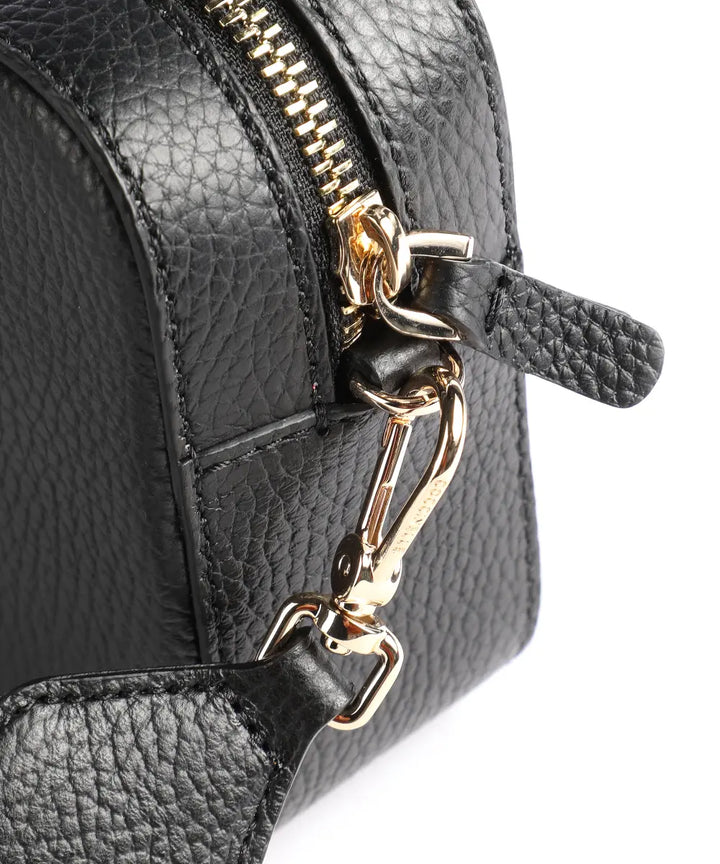 Coccinelle Tebe Crossbody Bag Grained Leather Black - كوتشينيلي - حقيبة كروس بودي Tebe من الجلد المحبب باللون الأسود