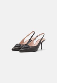Love Moschino Classic heels - لوف موسكينو كعب كلاسيكي
