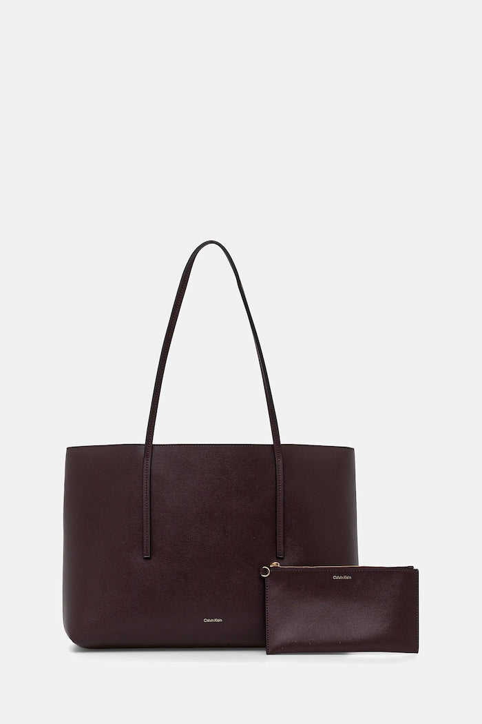 Calvin Klein Shopper - شنطة تسوق كالفين كلاين